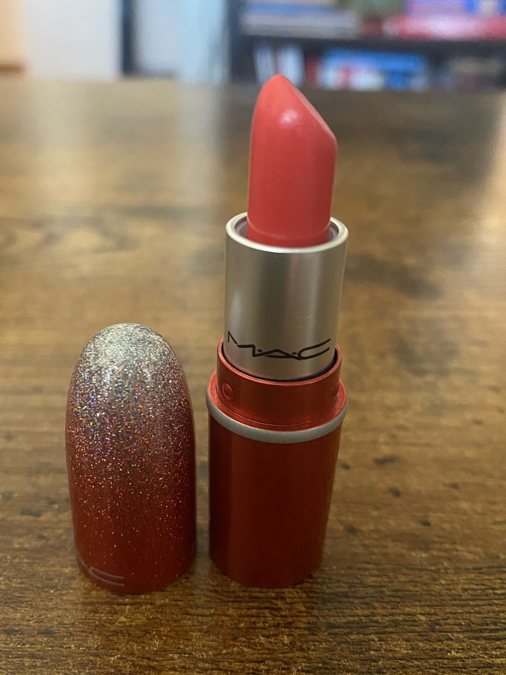 MAC Lipstick-Vegas Volt